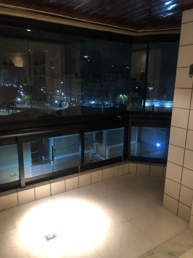 Apartamento Com Varanda E Suite Enseada 과루자 외부 사진