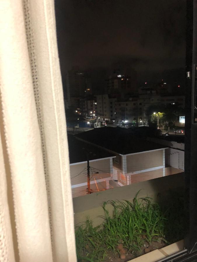 Apartamento Com Varanda E Suite Enseada 과루자 외부 사진