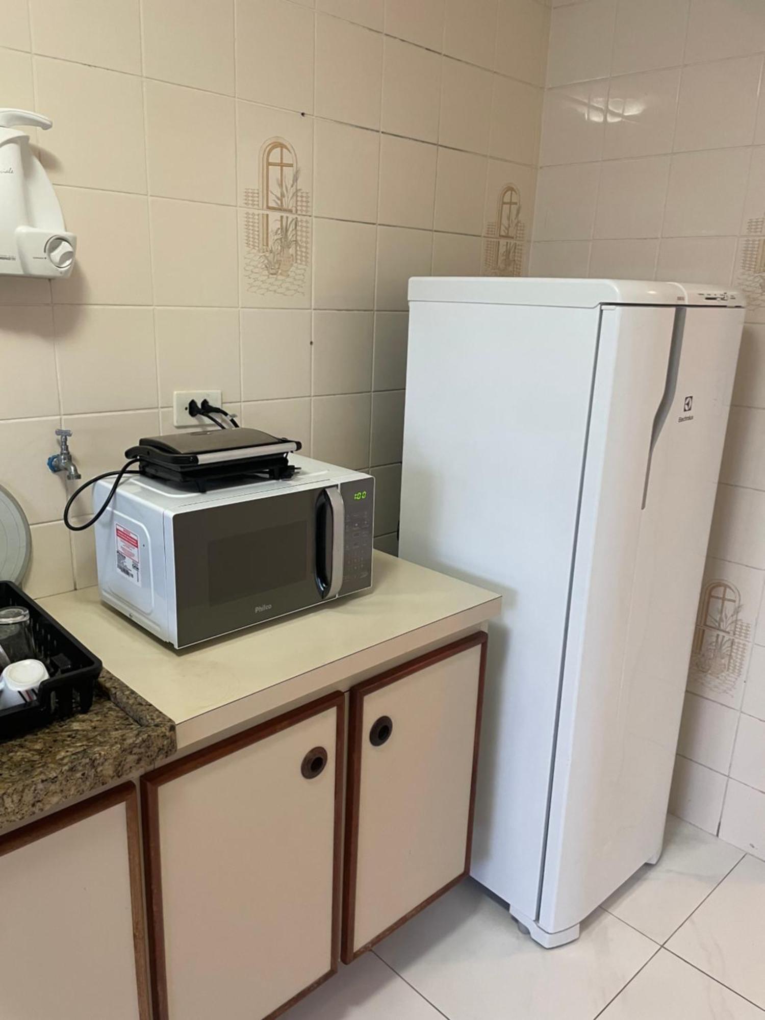 Apartamento Com Varanda E Suite Enseada 과루자 외부 사진